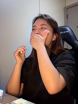 Snapshot of Toffee-00 chatting on 04/07/26, 08:59 Toffee-00 online show from 04/07/26, 08:59