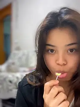 Snapshot of Toffee-00 chatting on 04/12/26, 09:25 Toffee-00 online show from 04/12/26, 09:25