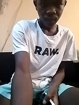 Snapshot of _kaycums_10 chatting on 12/17/25, 09:48 kaycums 10 online show from 12/17/25, 09:48