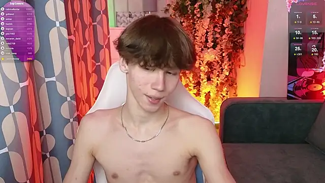 Snapshot of cuMte_boy chatting on 03/21/26, 01:21 cuMte boy online show from 03/21/26, 01:21