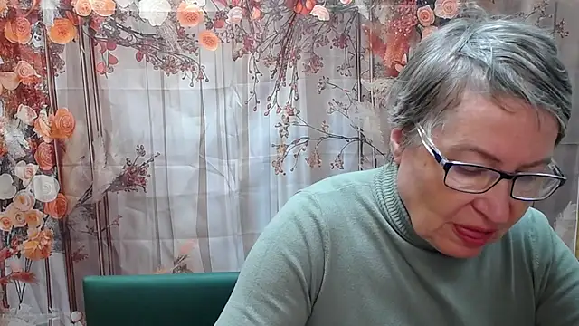 Snapshot of OlgaLuck chatting on 03/31/26, 05:19 OlgaLuck online show from 03/31/26, 05:19