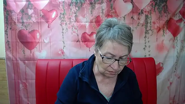 Snapshot of OlgaLuck chatting on 04/10/26, 05:56 OlgaLuck online show from 04/10/26, 05:56