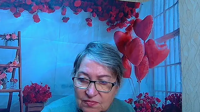 Snapshot of OlgaLuck chatting on 04/13/26, 05:35 OlgaLuck online show from 04/13/26, 05:35