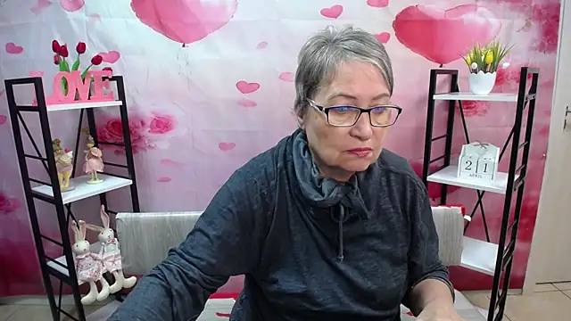 Snapshot of OlgaLuck chatting on 04/21/26, 05:03 OlgaLuck online show from 04/21/26, 05:03