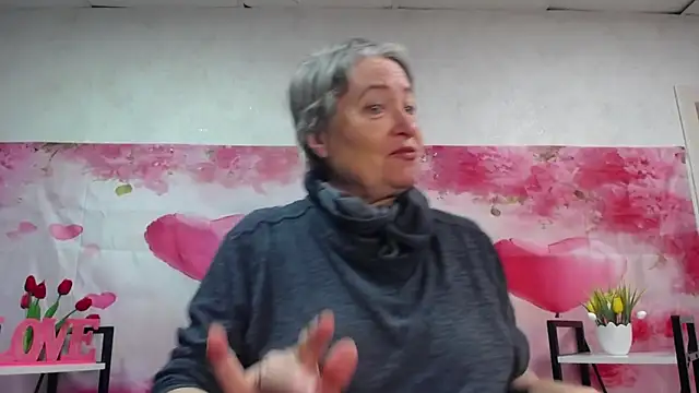 Snapshot of OlgaLuck chatting on 04/22/26, 05:10 OlgaLuck online show from 04/22/26, 05:10