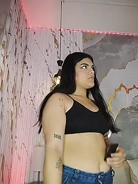 Snapshot of NIKIBUNNY chatting on 03/27/26, 01:22 NIKIBUNNY online show from 03/27/26, 01:22