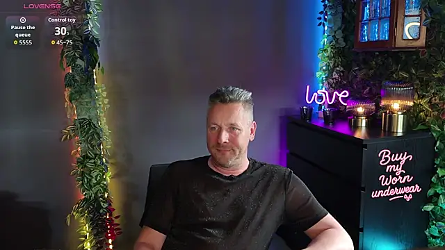 Snapshot of Hunter_Fl chatting on 04/09/26, 03:50 Hunter Fl online show from 04/09/26, 03:50