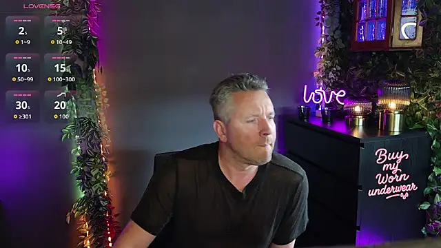 Snapshot of Hunter_Fl chatting on 04/13/26, 03:39 Hunter Fl online show from 04/13/26, 03:39