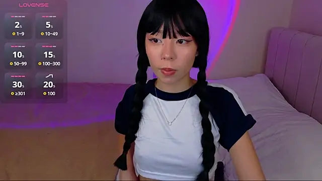 Lina lust  online show from 12/03/25, 12:25