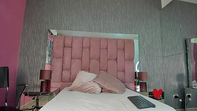 Fernanda Thail online show from 12/04/25, 12:03