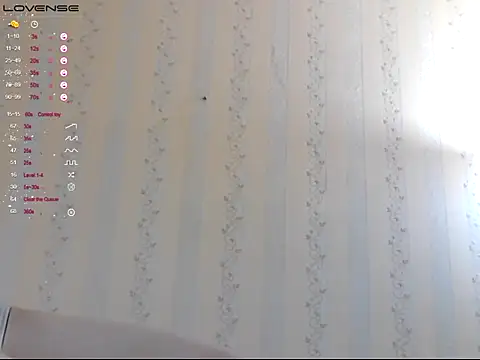 LustfulSarah online show from 10/30/25, 05:13