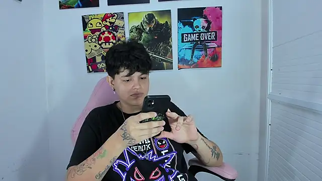  ian sweet online show from 11/22/25, 07:02