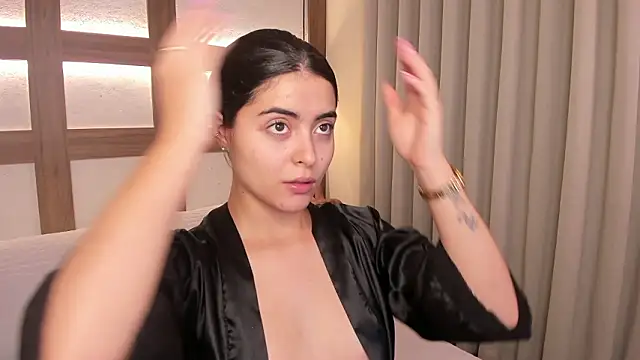 SarhaVega online show from 02/06/26, 01:36