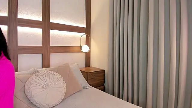 Snapshot of SarhaVega chatting on 04/05/26, 02:03 SarhaVega online show from 04/05/26, 02:03