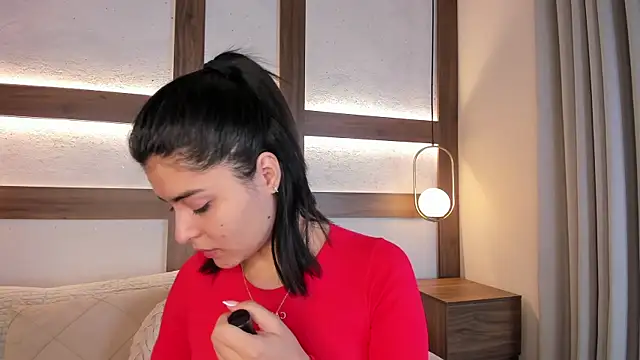 Snapshot of SarhaVega chatting on 04/10/26, 01:27 SarhaVega online show from 04/10/26, 01:27