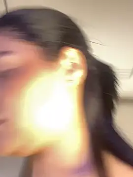 Snapshot of SarhaVega chatting on 04/15/26, 01:18 SarhaVega online show from 04/15/26, 01:18