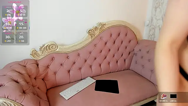 Snapshot of Mysterius_Woman chatting on 12/03/25, 01:20 Mysterius Woman online show from 12/03/25, 01:20