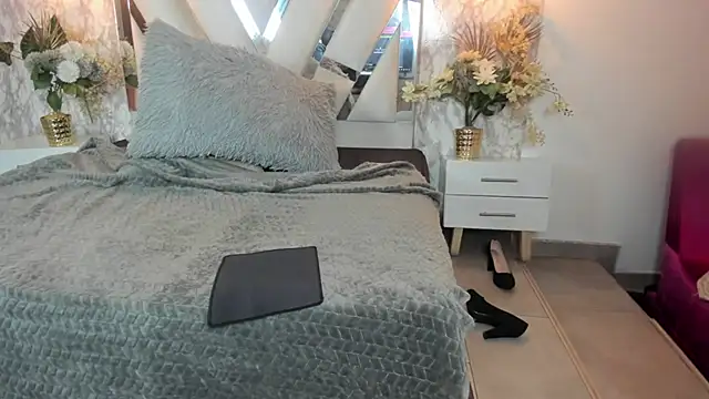 Mysterius Woman online show from 02/16/26, 12:56