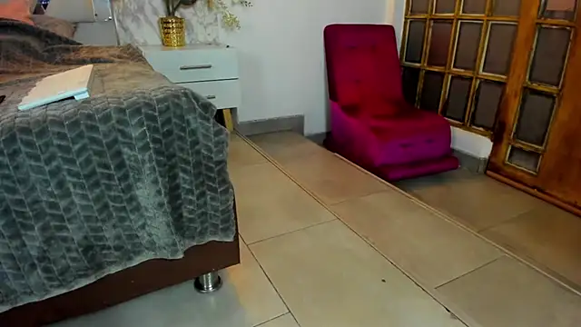 Snapshot of Mysterius_Woman chatting on 03/22/26, 11:24 Mysterius Woman online show from 03/22/26, 11:24