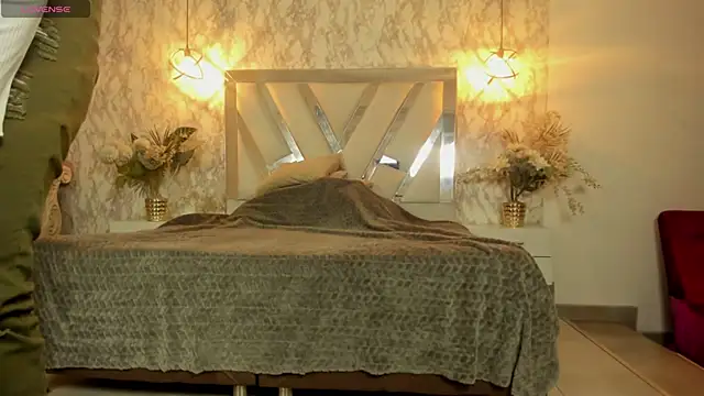 Snapshot of Mysterius_Woman chatting on 06/15/26, 11:23 Mysterius Woman online show from 06/15/26, 11:23
