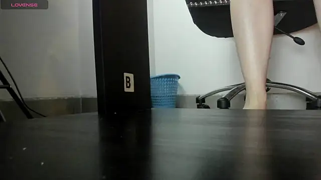 Snapshot of Mysterius_Woman chatting on 07/11/26, 11:13 Mysterius Woman online show from 07/11/26, 11:13