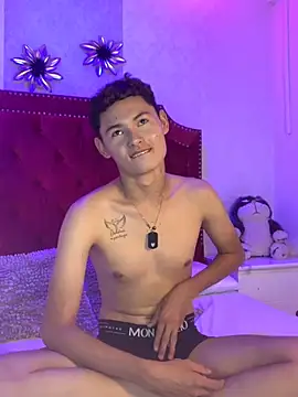 Snapshot of Milan_Rizo chatting on 11/23/25, 08:19 Milan Rizo online show from 11/23/25, 08:19