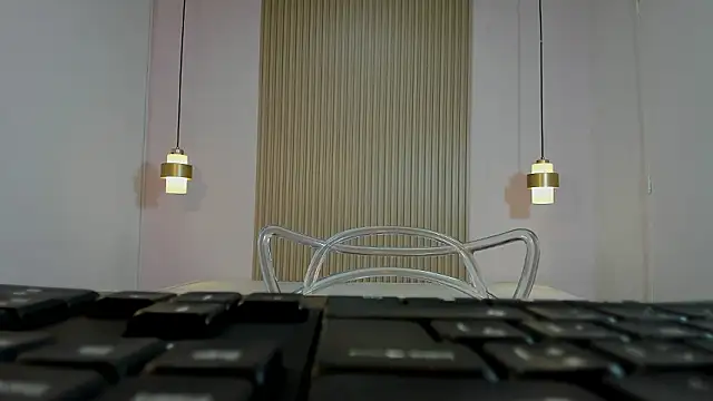 Izelevans online show from 02/19/26, 12:34