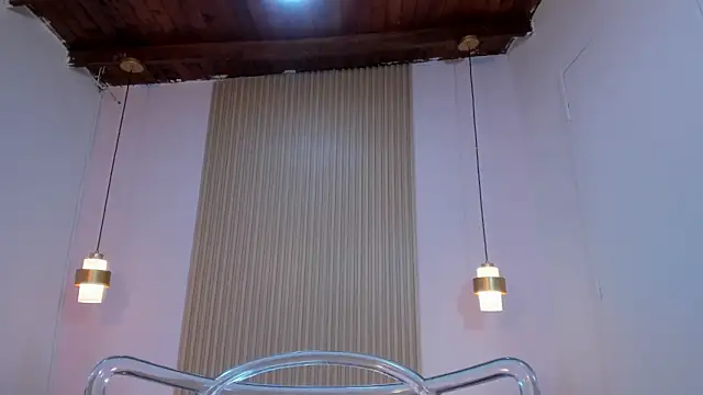 Snapshot of Izelevans chatting on 03/12/26, 11:49 Izelevans online show from 03/12/26, 11:49