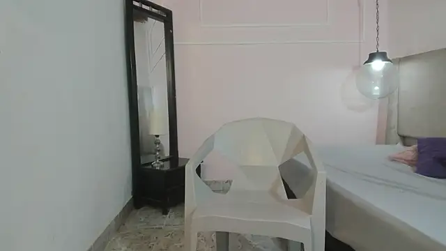 Snapshot of Izelevans chatting on 03/26/26, 11:49 Izelevans online show from 03/26/26, 11:49