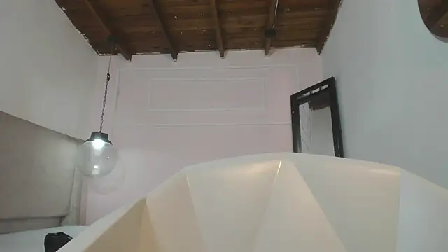 Snapshot of Izelevans chatting on 03/30/26, 12:17 Izelevans online show from 03/30/26, 12:17