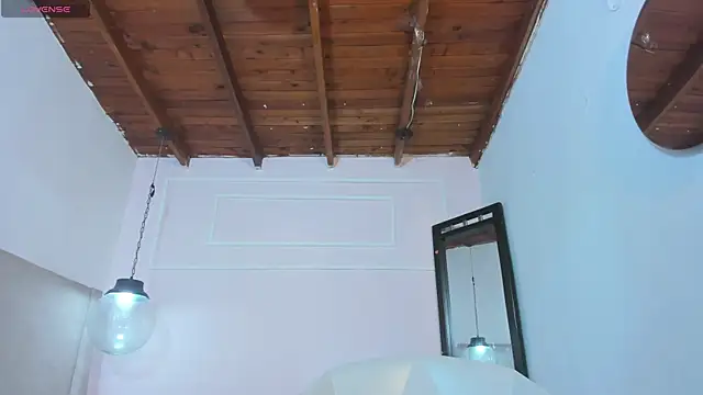 Snapshot of Izelevans chatting on 04/14/26, 12:44 Izelevans online show from 04/14/26, 12:44