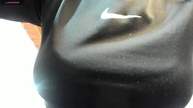Snapshot of Izelevans chatting on 06/10/26, 12:37 Izelevans online show from 06/10/26, 12:37