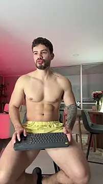 Snapshot of Valenthino_Salvatore chatting on 12/23/25, 03:48 Valenthino Salvatore online show from 12/23/25, 03:48