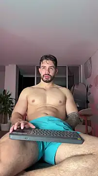 Snapshot of Valenthino_Salvatore chatting on 02/03/26, 02:10 Valenthino Salvatore online show from 02/03/26, 02:10