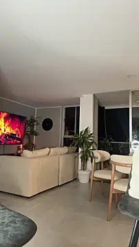 Snapshot of Valenthino_Salvatore chatting on 03/07/26, 03:25 Valenthino Salvatore online show from 03/07/26, 03:25