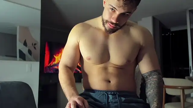 Snapshot of Valenthino_Salvatore chatting on 03/28/26, 03:39 Valenthino Salvatore online show from 03/28/26, 03:39