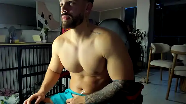 Snapshot of Valenthino_Salvatore chatting on 07/04/26, 11:33 Valenthino Salvatore online show from 07/04/26, 11:33