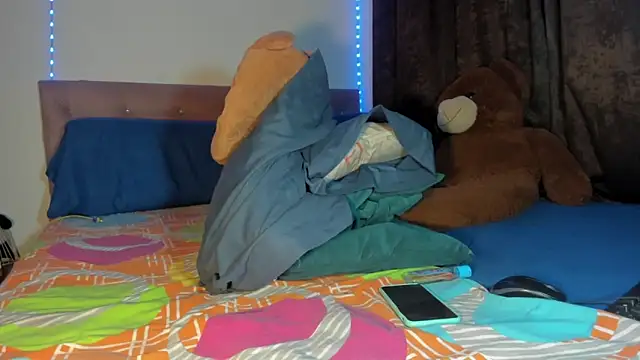 Snapshot of exotis_tiahara777 chatting on 03/26/26, 09:26 exotis tiahara777 online show from 03/26/26, 09:26