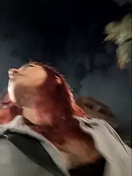 Snapshot of Eveeelyn25 chatting on 03/21/26, 02:05 Eveeelyn25 online show from 03/21/26, 02:05