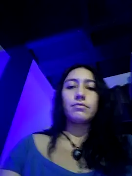 Snapshot of Eveeelyn25 chatting on 05/30/26, 01:46 Eveeelyn25 online show from 05/30/26, 01:46