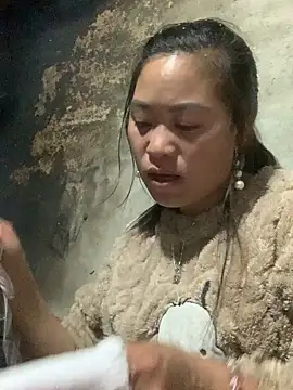 hotel222 online show from 11/26/25, 01:01