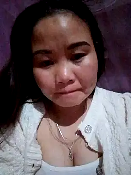 Snapshot of One-two22 chatting on 11/23/25, 12:49 One-two22 online show from 11/23/25, 12:49