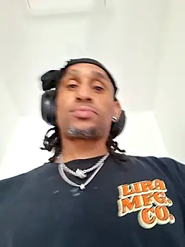 MTheRealrDLlongCrippler online show from 02/23/26, 11:02