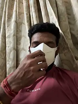 Snapshot of vedant_yadav66 chatting on 12/21/25, 11:50 vedant yadav66 online show from 12/21/25, 11:50