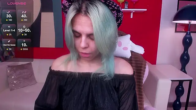 Snapshot of LiraBelle chatting on 03/17/26, 03:11 LiraBelle online show from 03/17/26, 03:11