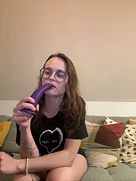 norafack33 online show from 02/02/26, 07:45