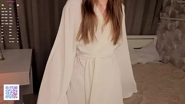 NeliaVandresar online show from 12/15/25, 04:17