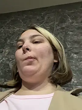 Snapshot of KateBurlesk chatting on 11/26/25, 09:10 KateBurlesk online show from 11/26/25, 09:10