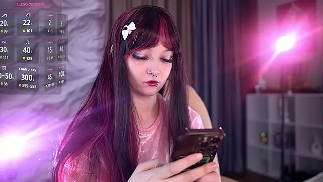 milanastars online show from 02/15/26, 07:05