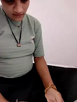 Snapshot of Hot_hania chatting on 11/28/25, 04:48 Hot hania online show from 11/28/25, 04:48